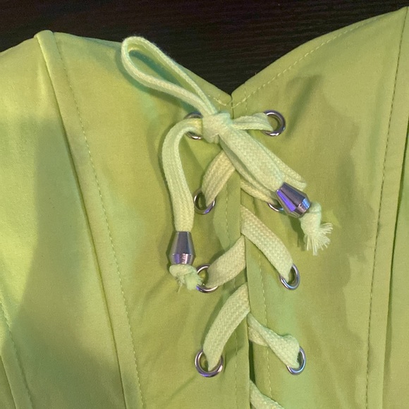 Corset top with zip up back - Picture 8 of 8